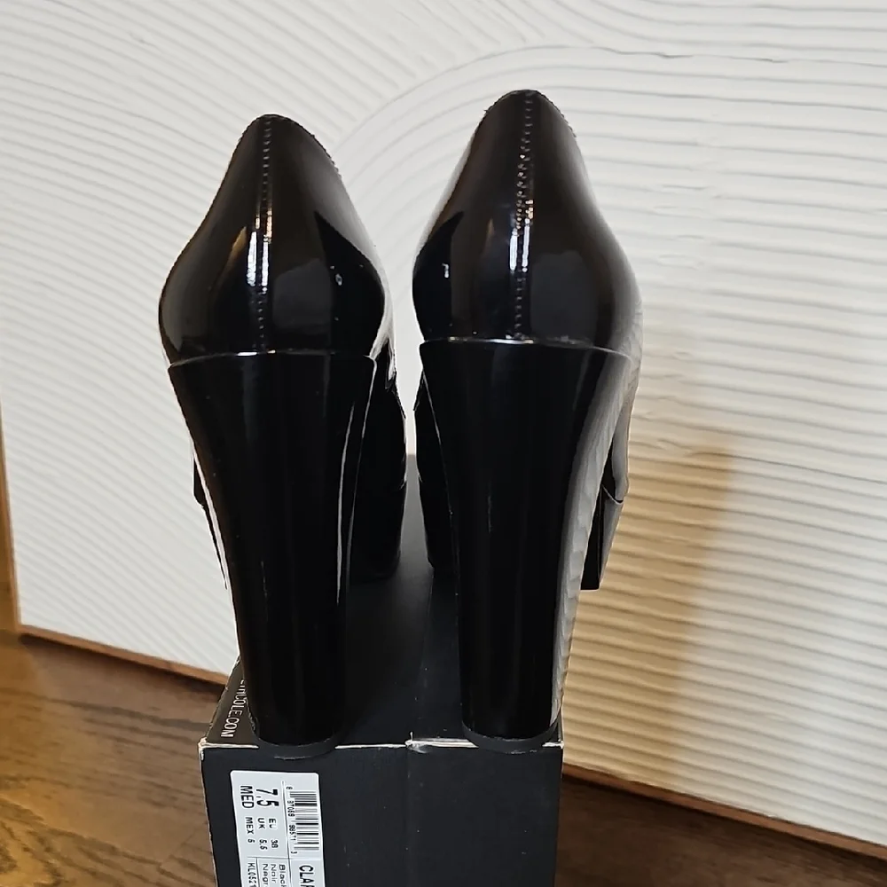 Kenneth Cole Black Glossy Peep-Toe Heels